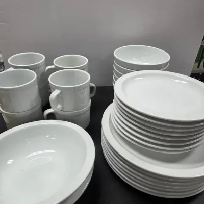 Tom's Diner Restaurant Grade Porcelain By Oneida