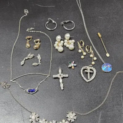 Vintage Jewelry 