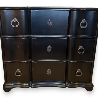 Black Chest of Drawers 