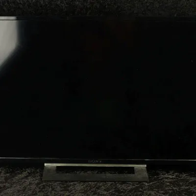 Sony Bravia 32 Inch LED HDTV KDL-32R330B Television
