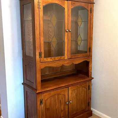 BY301 Cottage Wooded Hutch W/ Glass Doors/Shelving 