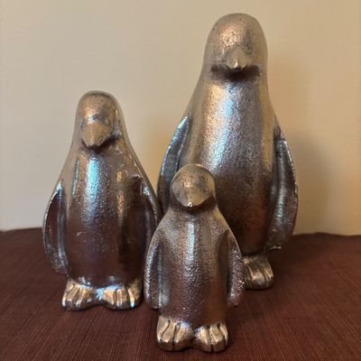 LOT 85: Vintage Silvertone Penguins (3), Silvertone Bowl (8") & Dept 56 Snowbabies I'm Making an Ice Sculpture"
