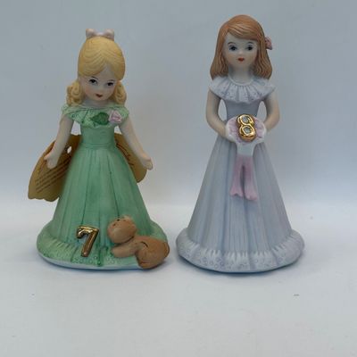 LOT 53: Humpty Dumpty Collectors Plate Enesco Growing Up Birth Girls, and 75th Anniversary Winnie The Pooh Book