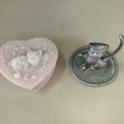 Cat Design Trinket Box and Silver Plated Jewelry Stand (#7)