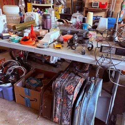Estate sale photo
