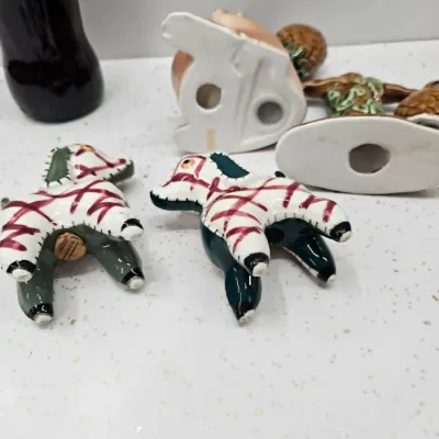 Salt and pepper lot