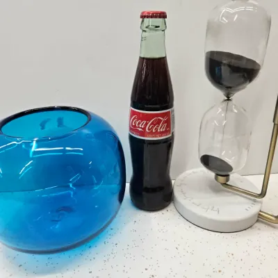 Glass bowl and hour glass