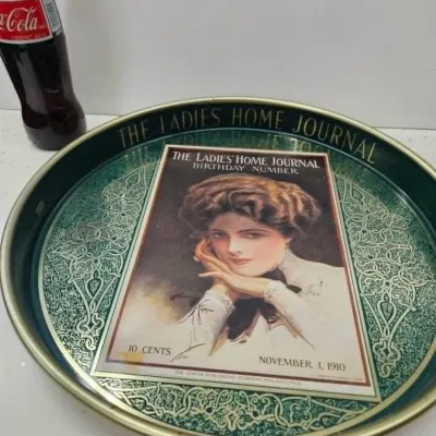 Tin lady tray