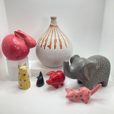 LOT 65: Ceramic Vase (Puerto Rico) with Collection of Painted / Carved Stone Figurines
