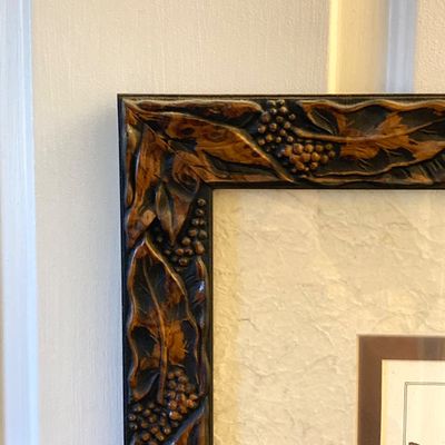 LOT 57: MCM Table Lamp with Decorative Leaf Lamp Shade with Pair of Carved Framed Leaf Wall Hangings (Beech and Maple)
