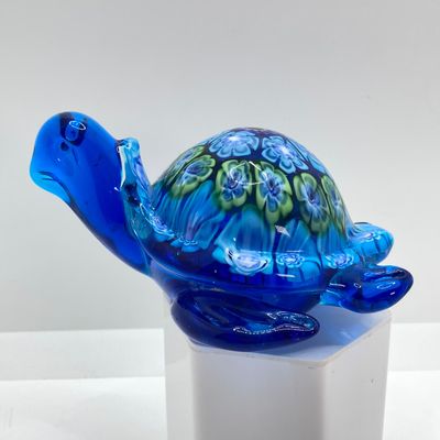 LOT 70: Gorgeous Art Glass - Jelly Fish Paperweight (Hand Made Fabrique a La Main) and Sea Turtle Figurine