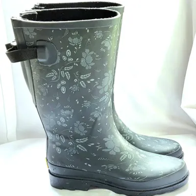 Sale Photo Thumbnail #521: Floral Design
Size 8

Pickup Details
Once your purchase is complete, you'll receive the pick-up address along with your scheduled pick-up instructions. Feel free to reach us at 708-362-1512 or 708-362-1510.

PLEASE NOTE: You are welcome to browse addition