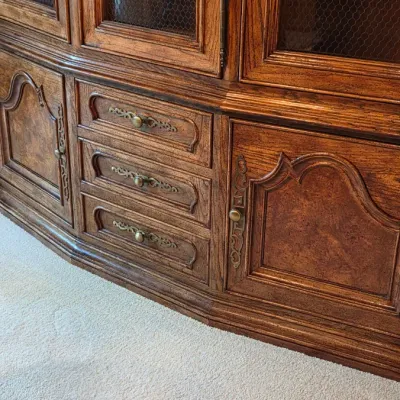 Sale Photo Thumbnail #220: 3 Drawers
2 Cabinet Sides
3 Door Front
Lights
84" tall x 66" wide x 12.5" deep
Very good condition with minimal signs of wear

Pickup Details
Once your purchase is complete, you'll receive the pick-up address along with your scheduled pick-up instructions