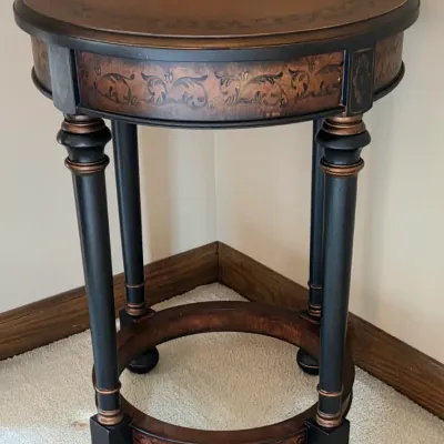 Sale Photo Thumbnail #306: Wood Side Table
Center Drawer
27" tall x 20" wide

Pickup Details
Once your purchase is complete, you'll receive the pick-up address along with your scheduled pick-up instructions. Feel free to reach us at 708-362-1512 or 708-362-1510.

PLEASE NOTE: You a