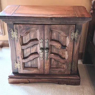 Sale Photo Thumbnail #426: 2 Door
26" tall x 16" deep x 29" wide
Scratches from normal use
There are 2 and we listed separately

Pickup Details
Once your purchase is complete, you'll receive the pick-up address along with your scheduled pick-up instructions. Feel free to reach us a