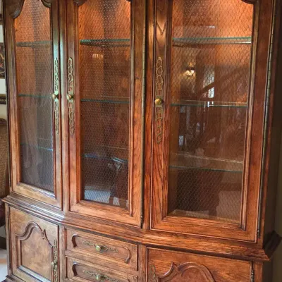 Sale Photo Thumbnail #224: 3 Drawers
2 Cabinet Sides
3 Door Front
Lights
84" tall x 66" wide x 12.5" deep
Very good condition with minimal signs of wear

Pickup Details
Once your purchase is complete, you'll receive the pick-up address along with your scheduled pick-up instructions
