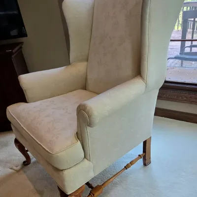 Sale Photo Thumbnail #167: Off White
Floral Print Fabric
Wood Legs
41" tall x 29" deep 34" wide
Wood has a few scratches and there is a soil mark on arm a few fabric pills

Pickup Details
Once your purchase is complete, you'll receive the pick-up address along with your scheduled p