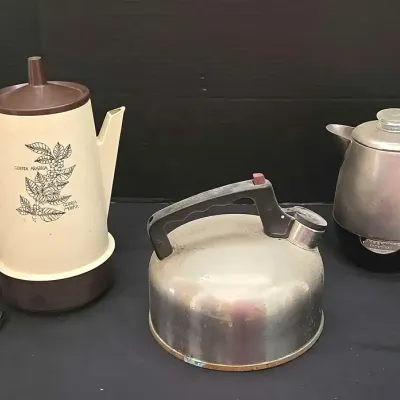 Vintage Robeson Electric Coffee Percolator & Tea Kettles 