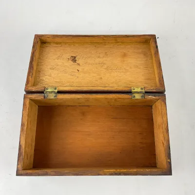 990 Antique Folk Art Star Inlaid Wooden Keepsake Box