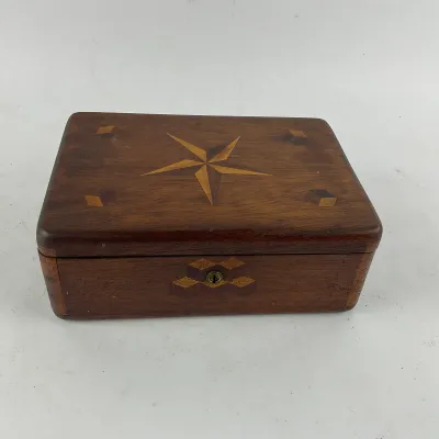 989 Antique Folk Art Inlaid Wooden Keepsake Jewelry Box