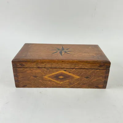 990 Antique Folk Art Star Inlaid Wooden Keepsake Box