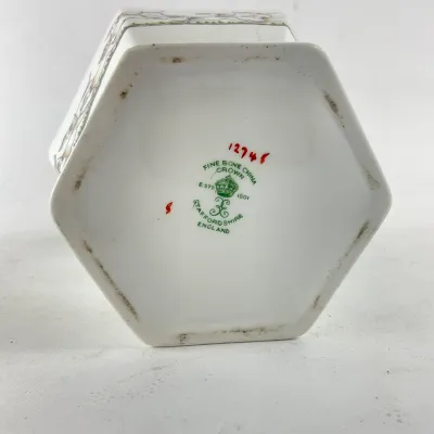 1002 Crown Staffordshire Fine Bone China Hunting Scene Ginger Jar