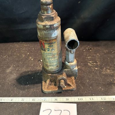 2 Ton vintage hydraulic bottle jack