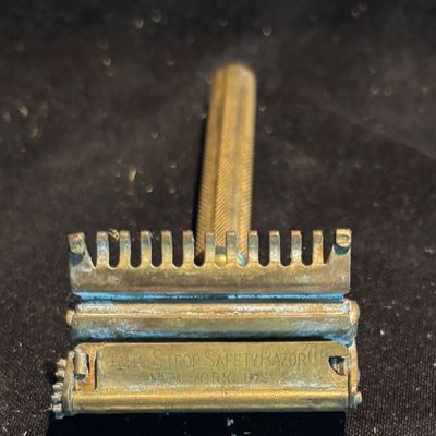 Vintage Valet AutoStrop Gold Tone Single Edged Safety Razor