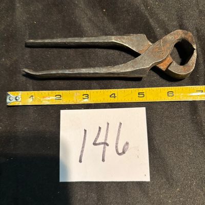 Vintage Blacksmith Nippers Nail Puller Forged Steel Cutters