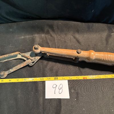 Vintage Clay Pigeon Thrower
