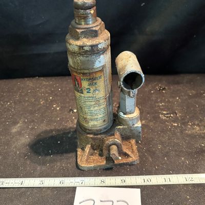2 Ton vintage hydraulic bottle jack