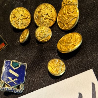 Waterbury Button Co Military Eagle Navy Buttons Mixed Sizes Gold Tone