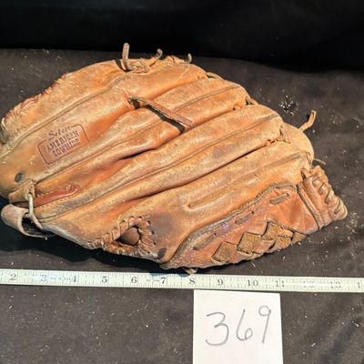 Wilson Ball Glove