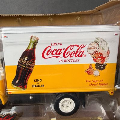 099 | Coca-Cola | 1958 C-800 Delivery Truck | 1:25