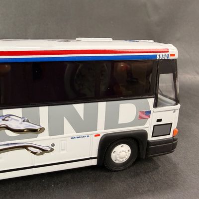 079 | Greyhound Buslines 6060 Bus | CORGI | 1:50