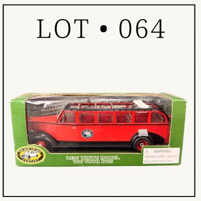 064 | Glacier Park Transport Co. Tour Bus | 1:48