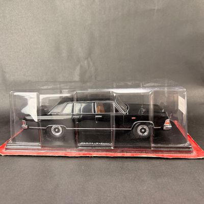 070 | Two Vintage USSR Auto Legends | GAZ-14 & ZIL-117 Limousines