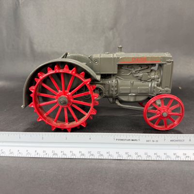 109 | Case Die Cast Tractor | Ertl