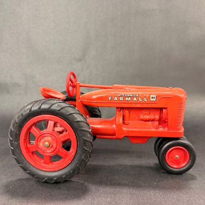 106 | Mc Cormick Farmall | International Harvester Tractor
