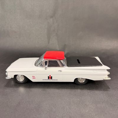 101 | International Harvester | El Camino Bank | Ertl