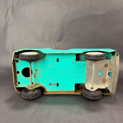 067 | Rusted-Out Teal Bronco | NYLINT