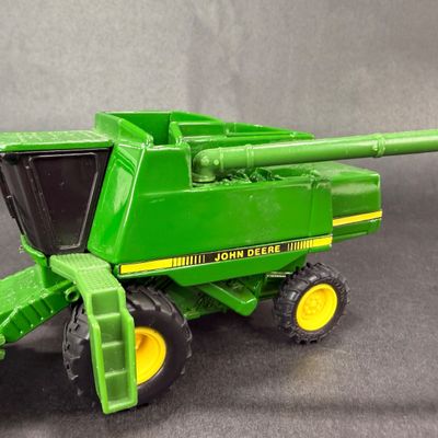 062 | John Deere Axial Flow Combine | ERTL