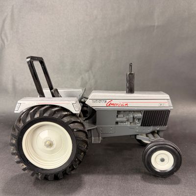 098 | White | American 60 Tractor | Die Cast Model