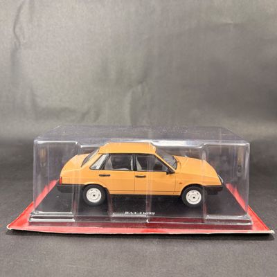 058 | Two Vintage USSR Auto Legends | VAZ-21099 | ZAZ-1102