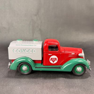 102 | 1937 Chevy Tanker | Liberty Classics Bank