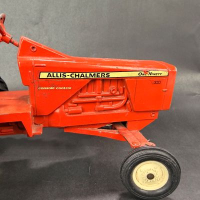 065 | Allis Chalmers Console Control One-Ninety Tractor | Ertl