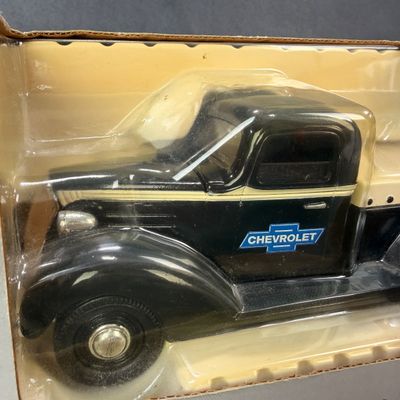083 | 1937 Chevrolet | Pick-Up Truck Bank | Liberty Classic