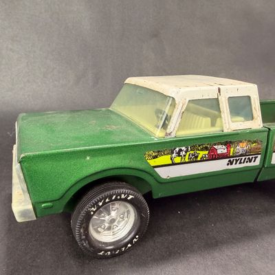 060 | Cattle Farm Pick-Up Truck | NYLINT