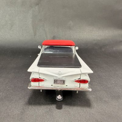 101 | International Harvester | El Camino Bank | Ertl