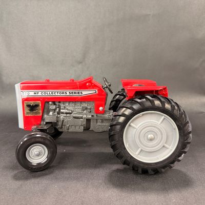 105 | MF Collectors Series 970 Tractor | Ertl